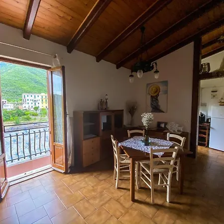 Casa Largo Taragio Lägenhet